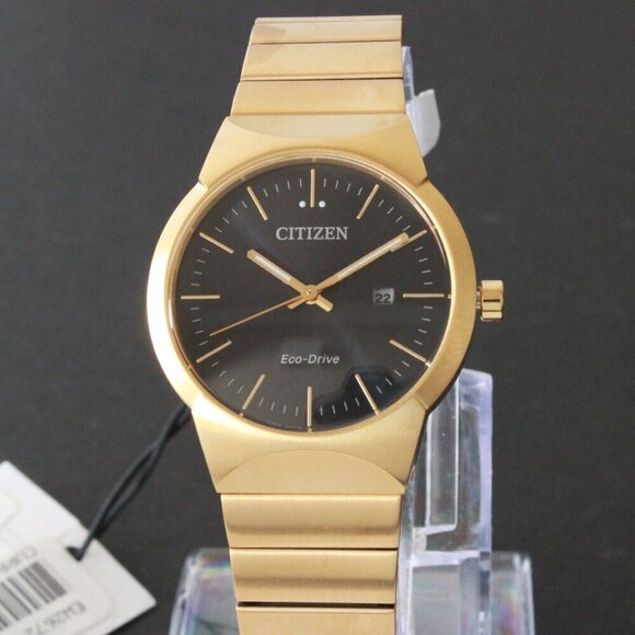Citizen Eco-Drive Women\'s Gold Tone Watch Black Dial 32MM Watch main image 13